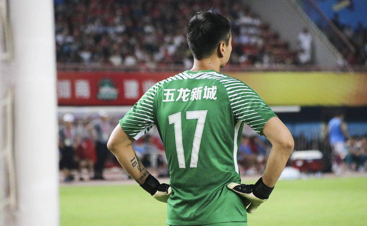 十人海港3-1蔚山数据：射门10-16，射正5-5，角球2-15_联赛_精英_上海